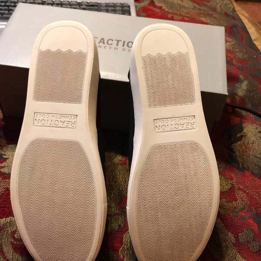 Shoes - Picture 2 of 5